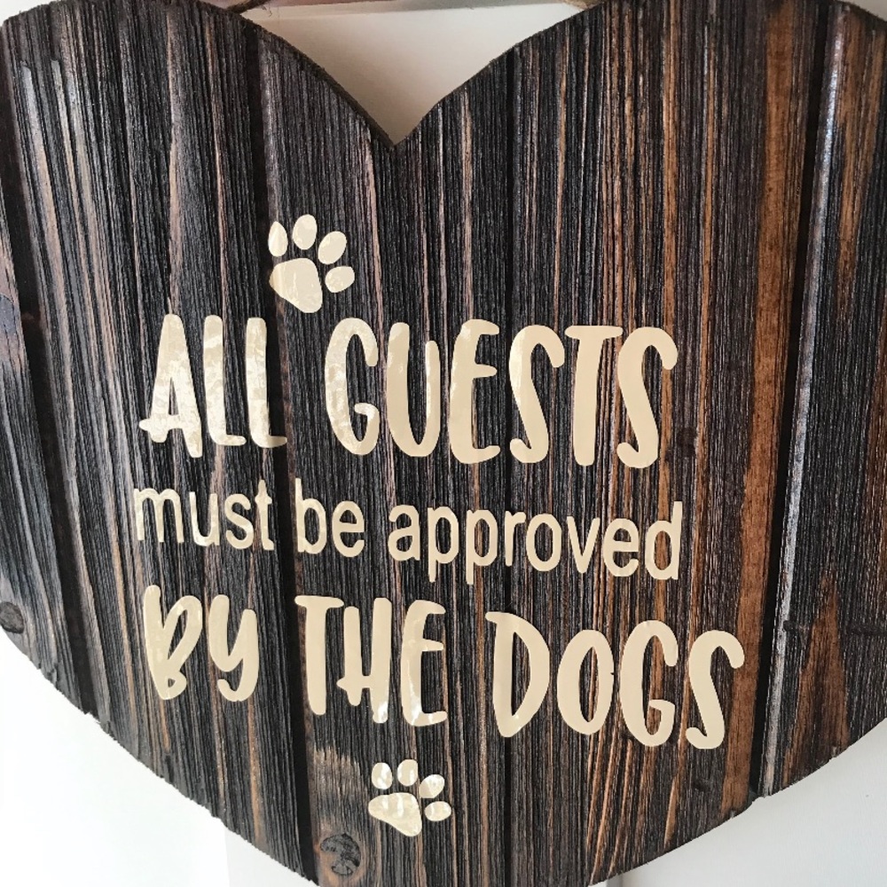 Front door sign